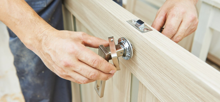 interior door repair Aventura