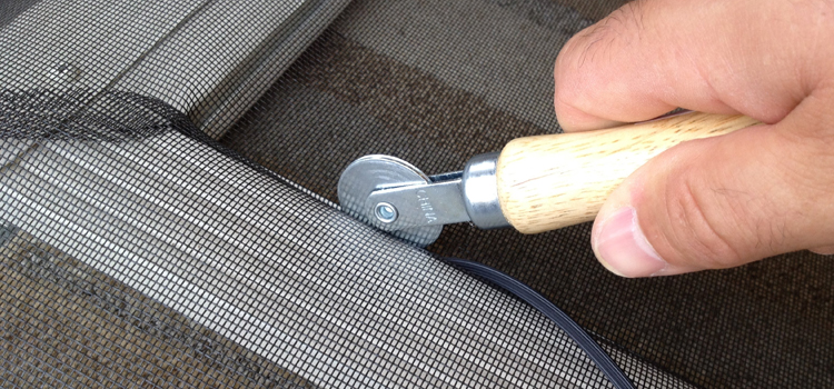 metal screen door repair in Aventura